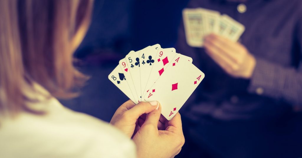 Gir spilleautomater på nett mer hell enn maskiner? Casinospesialisten.net forklarer